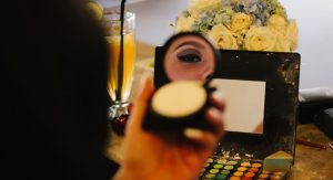 occha make up artis mirror